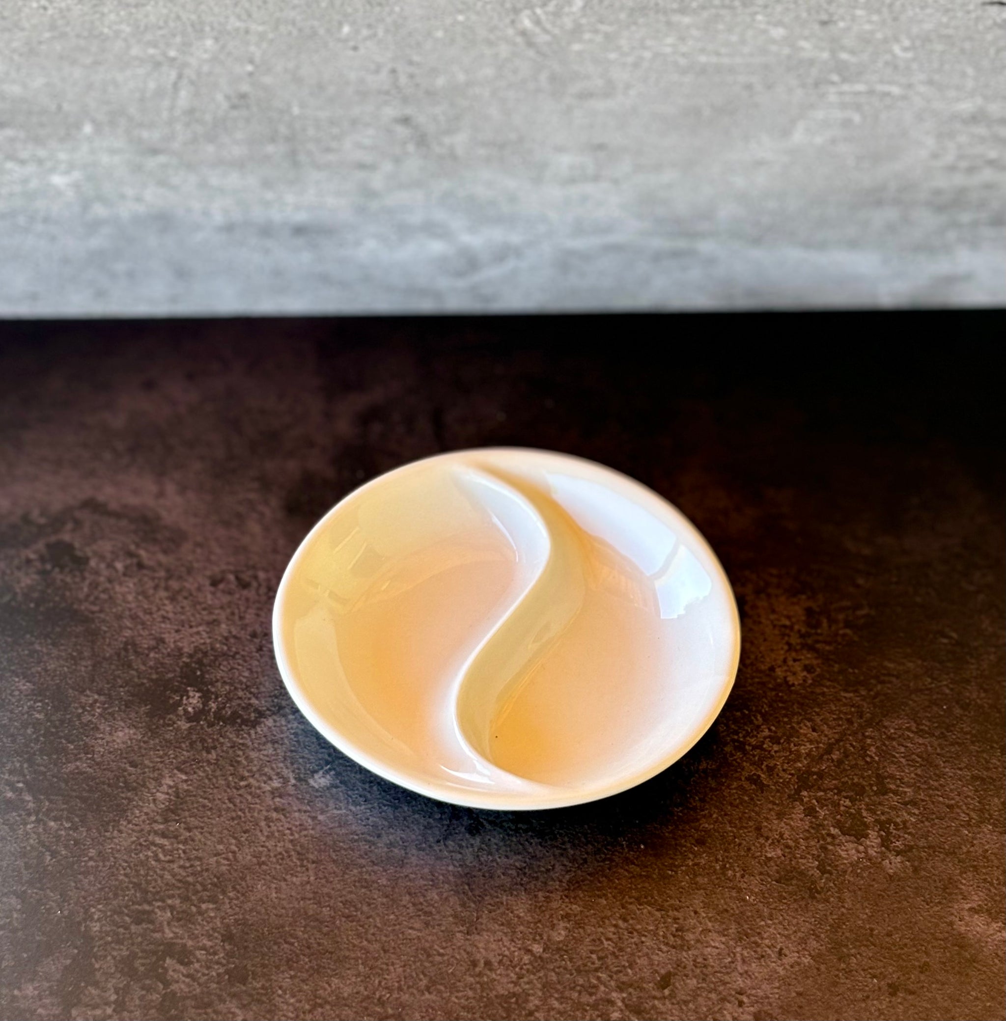 Yin-Yang Dipping Dish